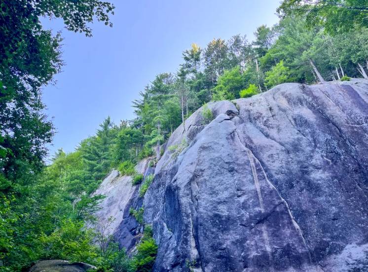 Parc d'escalade & randonnée de la Montagne d'Argent